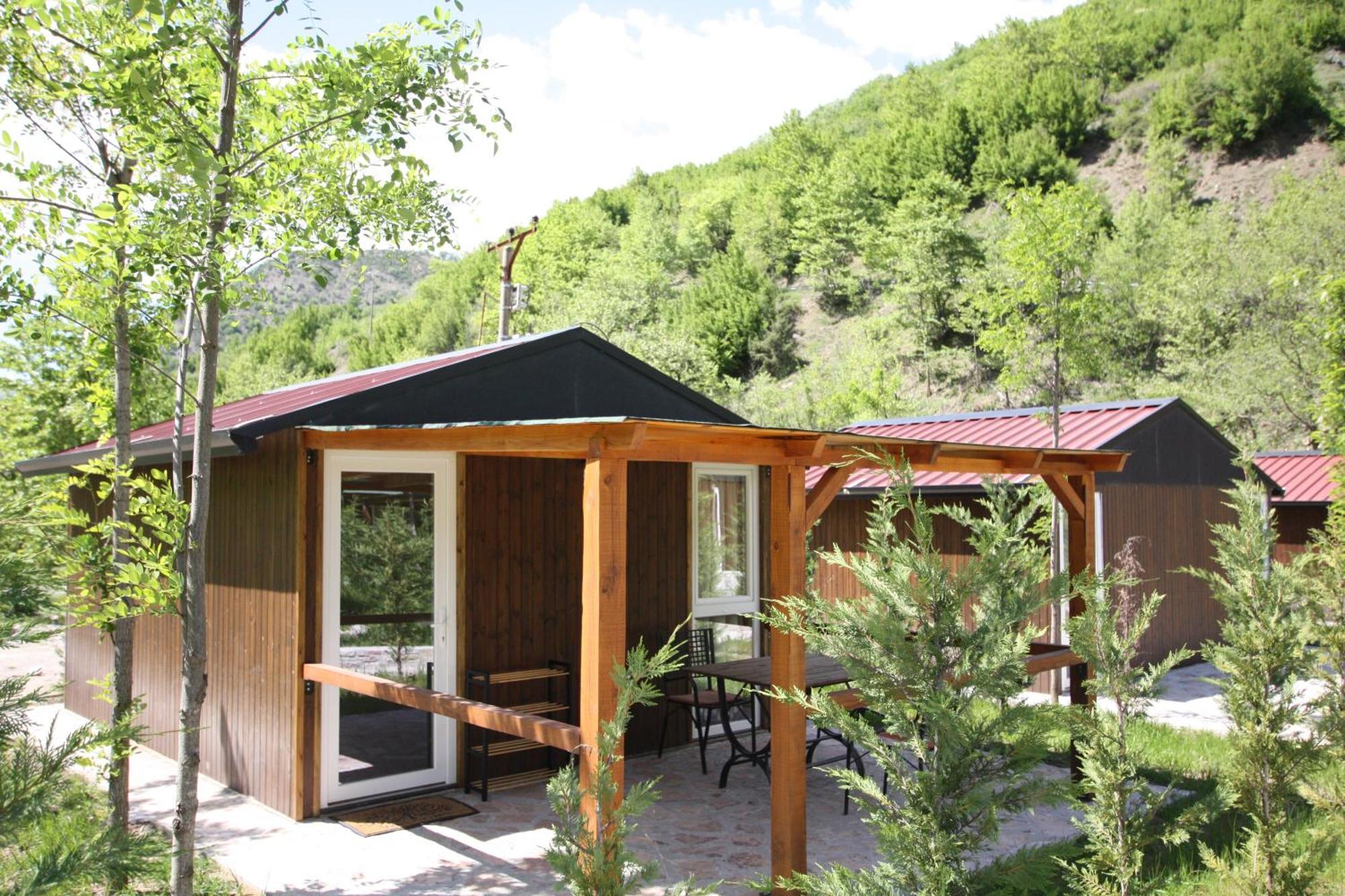 Lugina E Shengjergjit ,Bujtinat Villa Tiranë Ngoại thất bức ảnh