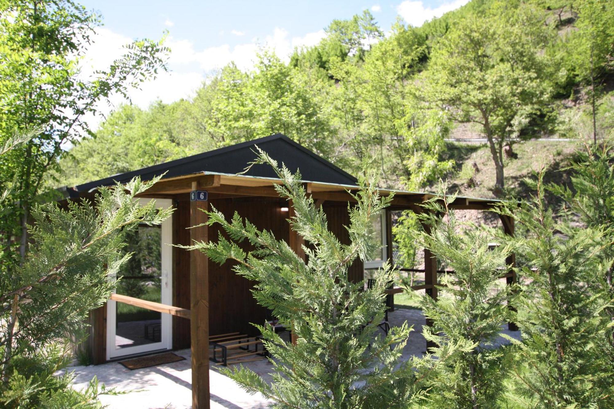 Lugina E Shengjergjit ,Bujtinat Villa Tiranë Ngoại thất bức ảnh