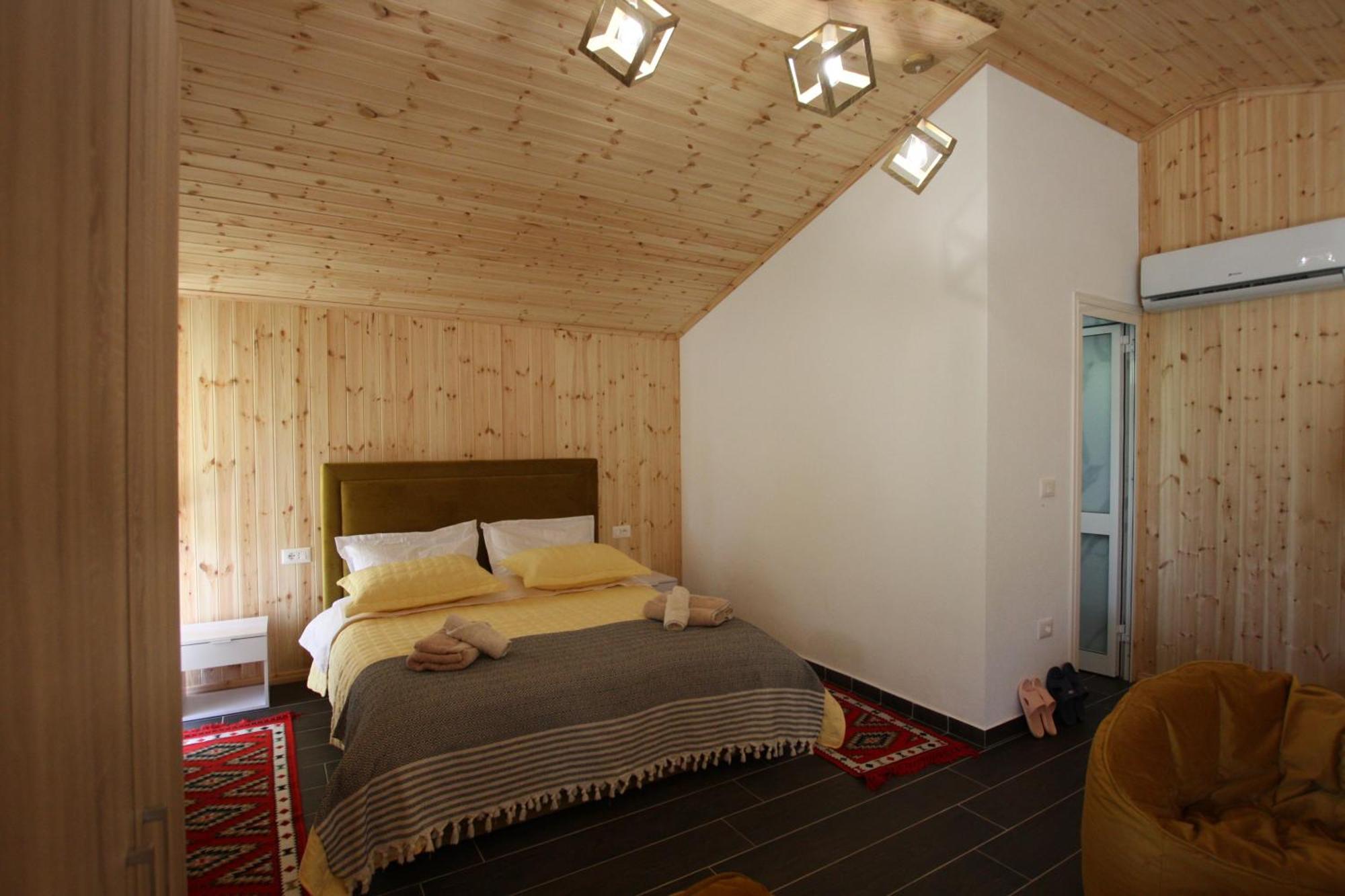 Lugina E Shengjergjit ,Bujtinat Villa Tiranë Ngoại thất bức ảnh