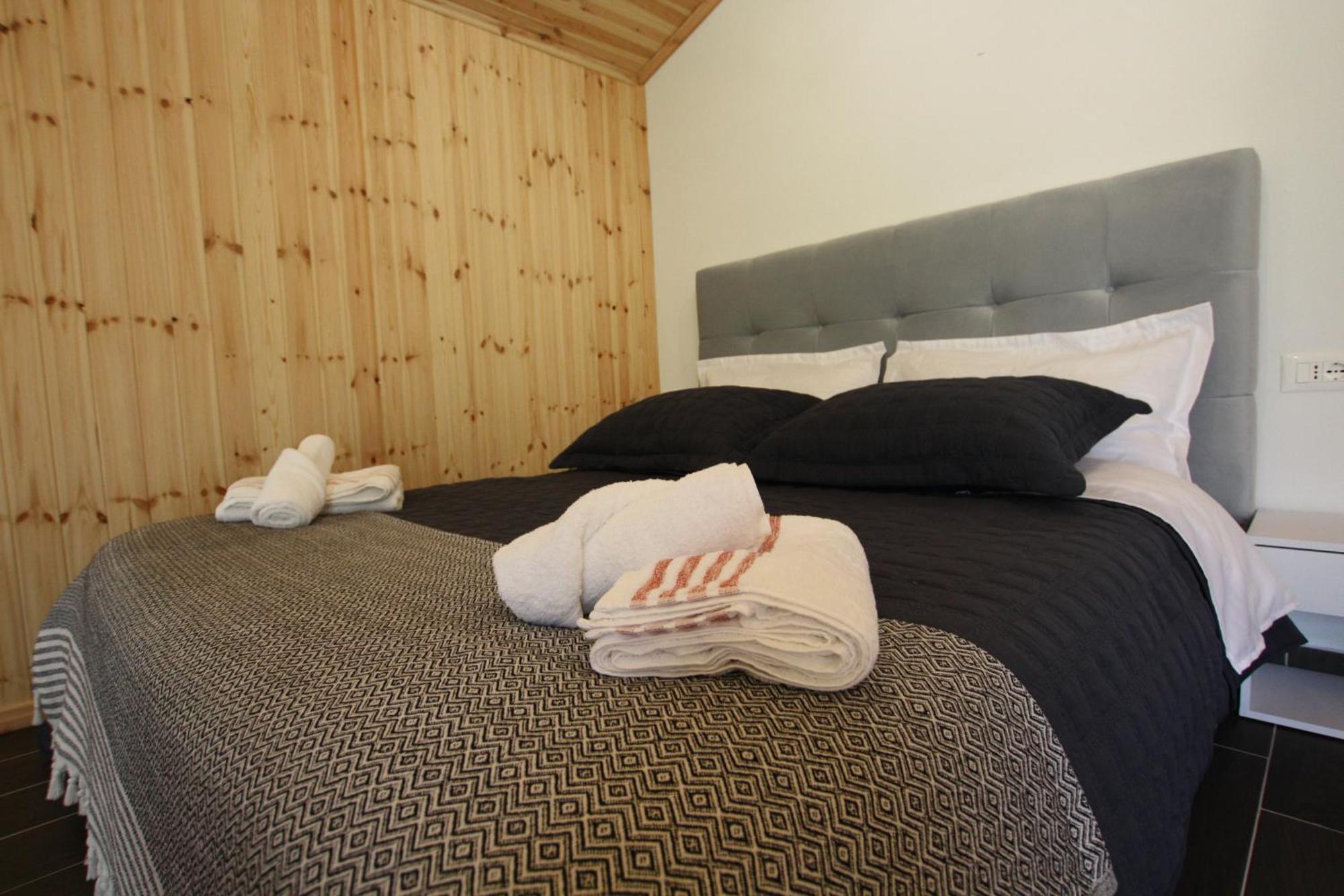 Lugina E Shengjergjit ,Bujtinat Villa Tiranë Ngoại thất bức ảnh